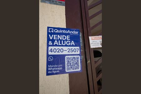 Casa à venda com 180m², 2 quartos e 2 vagasFachada - placa instalada