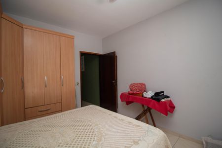 Casa à venda com 180m², 2 quartos e 2 vagasQuarto 1 - Suíte 1