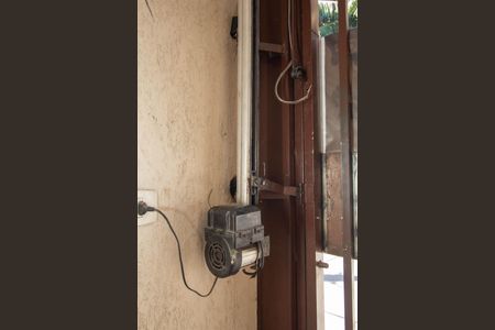 Casa à venda com 180m², 2 quartos e 2 vagasGaragem - Detalhe