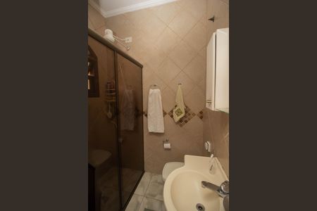 Casa à venda com 180m², 2 quartos e 2 vagasBanheiro da Suíte 1