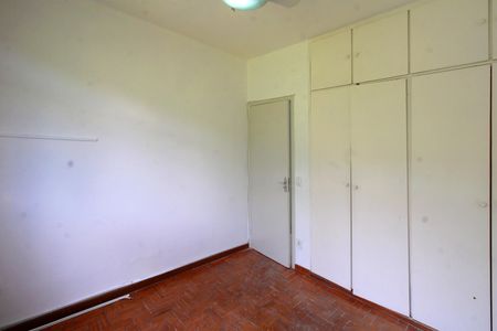 Apartamento à venda com 67m², 3 quartos e 1 vagaQuarto 2