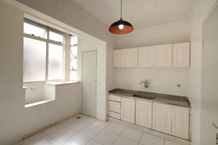 Apartamento à venda com 67m², 3 quartos e 1 vagaÁrea de Serviço
