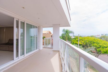 Apartamento à venda com 199m², 3 quartos e 2 vagas Apartamento à venda com 199m², 3 quartos e 2 vagasvaranda