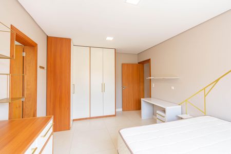 Apartamento à venda com 199m², 3 quartos e 2 vagas Apartamento à venda com 199m², 3 quartos e 2 vagasQuarto 2