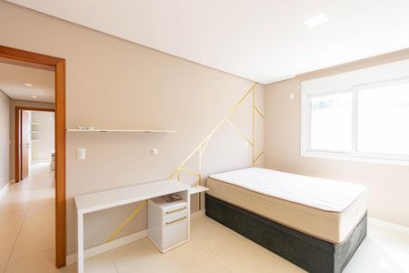 Apartamento à venda com 199m², 3 quartos e 2 vagas Apartamento à venda com 199m², 3 quartos e 2 vagasQuarto 2