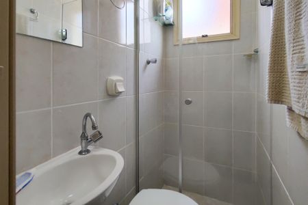 Apartamento para alugar com 90m², 3 quartos e 1 vagaBanheiro da Suite 2 (serviço)