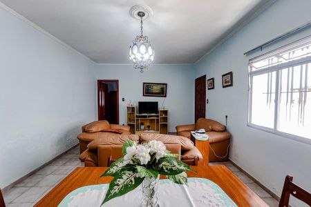 Casa à venda com 150m², 1 quarto e 2 vagasSala