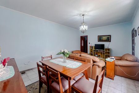 Casa à venda com 150m², 1 quarto e 2 vagasSala