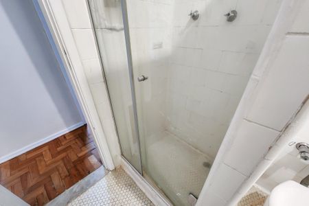 Apartamento para alugar com 128m², 3 quartos e 1 vagaBanheiro 