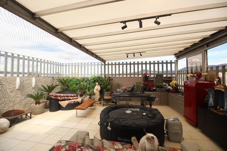 Apartamento à venda com 280m², 4 quartos e 4 vagasSala