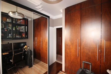 Apartamento à venda com 280m², 4 quartos e 4 vagasSuíte 1