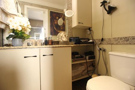 Apartamento à venda com 280m², 4 quartos e 4 vagasSuíte 1 - Banheiro