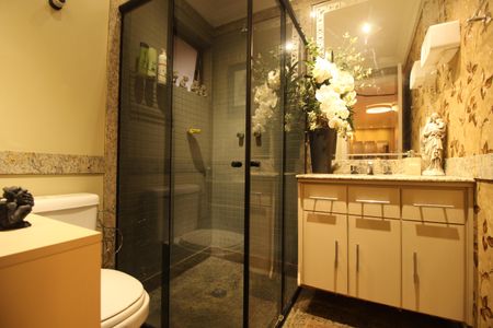 Apartamento à venda com 280m², 4 quartos e 4 vagasBanheiro