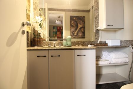 Apartamento à venda com 280m², 4 quartos e 4 vagasSuíte 2 - Banheiro