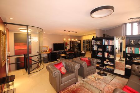 Apartamento à venda com 280m², 4 quartos e 4 vagasCopa