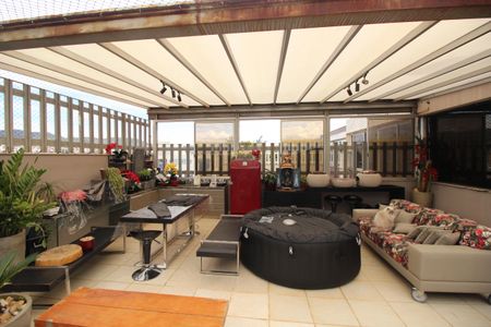 Apartamento à venda com 280m², 4 quartos e 4 vagasSala