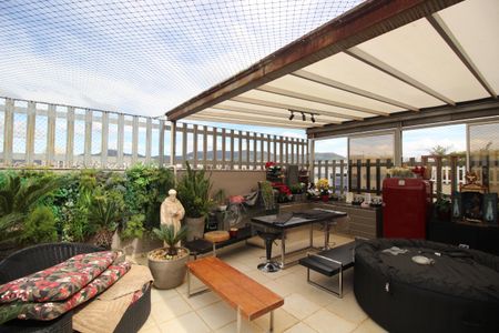 Apartamento à venda com 280m², 4 quartos e 4 vagasSala