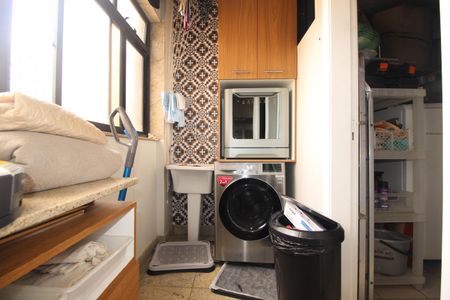 Apartamento à venda com 280m², 4 quartos e 4 vagasÁrea de Serviço