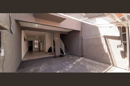 Casa para alugar com 48m², 2 quartos e 1 vaga Casa para alugar com 48m², 2 quartos e 1 vagaGaragem