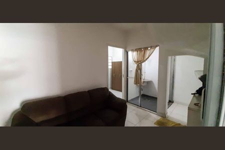 Casa para alugar com 48m², 2 quartos e 1 vaga Casa para alugar com 48m², 2 quartos e 1 vagaSala