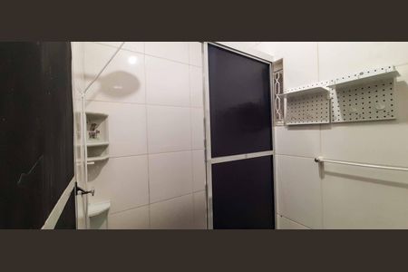 Casa para alugar com 48m², 2 quartos e 1 vaga Casa para alugar com 48m², 2 quartos e 1 vagaBanheiro