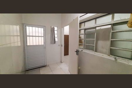Casa para alugar com 48m², 2 quartos e 1 vaga Casa para alugar com 48m², 2 quartos e 1 vagaQuarto 1