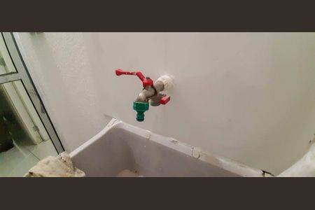Casa para alugar com 48m², 2 quartos e 1 vaga Casa para alugar com 48m², 2 quartos e 1 vagaÁrea de Serviço