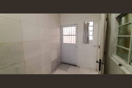 Casa para alugar com 48m², 2 quartos e 1 vaga Casa para alugar com 48m², 2 quartos e 1 vagaQuarto 1