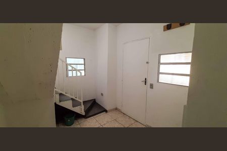 Casa para alugar com 50m², 2 quartos e 1 vaga Casa para alugar com 50m², 2 quartos e 1 vagaSala