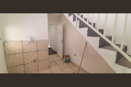Casa para alugar com 50m², 2 quartos e 1 vaga Casa para alugar com 50m², 2 quartos e 1 vagaSala