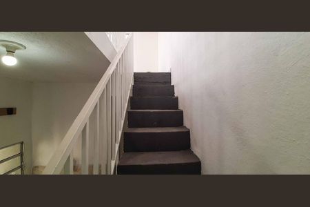 Casa para alugar com 50m², 2 quartos e 1 vaga Casa para alugar com 50m², 2 quartos e 1 vagaAcesso ao Quarto 1