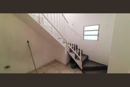 Casa para alugar com 50m², 2 quartos e 1 vaga Casa para alugar com 50m², 2 quartos e 1 vagaSala