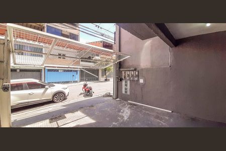 Casa para alugar com 50m², 2 quartos e 1 vaga Casa para alugar com 50m², 2 quartos e 1 vagaGaragem
