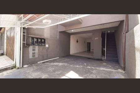 Casa para alugar com 50m², 2 quartos e 1 vaga Casa para alugar com 50m², 2 quartos e 1 vagaGaragem