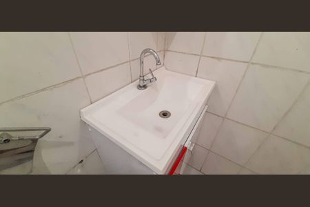 Casa para alugar com 50m², 2 quartos e 1 vaga Casa para alugar com 50m², 2 quartos e 1 vagaBanheiro da Suíte