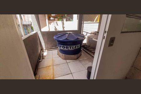 Casa para alugar com 50m², 2 quartos e 1 vaga Casa para alugar com 50m², 2 quartos e 1 vagaSacada com Tanque