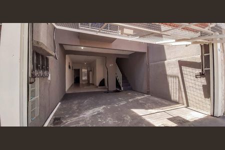Casa para alugar com 50m², 2 quartos e 1 vaga Casa para alugar com 50m², 2 quartos e 1 vagaGaragem