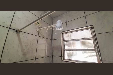 Casa para alugar com 50m², 2 quartos e 1 vaga Casa para alugar com 50m², 2 quartos e 1 vagaBanheiro