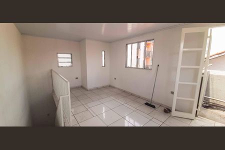 Casa para alugar com 50m², 2 quartos e 1 vaga Casa para alugar com 50m², 2 quartos e 1 vagaQuarto 1