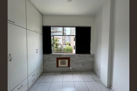 Apartamento à venda com 87m², 2 quartos e 1 vagaQuarto 2