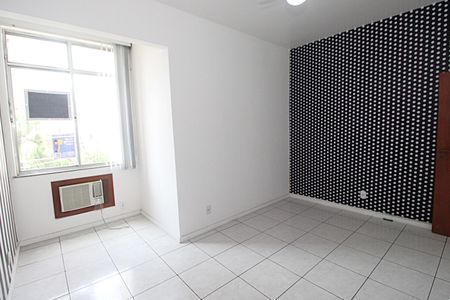 Apartamento à venda com 87m², 2 quartos e 1 vagaQuarto 1
