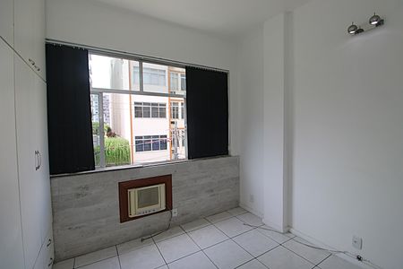 Apartamento à venda com 87m², 2 quartos e 1 vagaQuarto 2