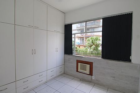 Apartamento à venda com 87m², 2 quartos e 1 vagaQuarto 2