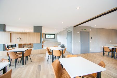 Apartamento à venda com 197m², 3 quartos e 1 vaga Apartamento à venda com 197m², 3 quartos e 1 vagaÁrea comum