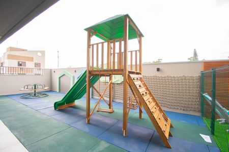 Apartamento à venda com 197m², 3 quartos e 1 vaga Apartamento à venda com 197m², 3 quartos e 1 vagaÁrea comum