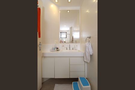 Apartamento à venda com 172m², 3 quartos e 3 vagasBanheiro da Suíte 1