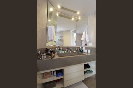 Apartamento à venda com 172m², 3 quartos e 3 vagasBanheiro da Suíte 3