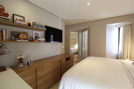 Apartamento à venda com 172m², 3 quartos e 3 vagasQuarto 3 - Suíte