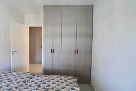 Apartamento para alugar com 90m², 2 quartos e 2 vagas Apartamento para alugar com 90m², 2 quartos e 2 vagasQuarto