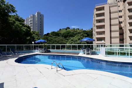 Apartamento para alugar com 90m², 2 quartos e 2 vagas Apartamento para alugar com 90m², 2 quartos e 2 vagasÁrea comum - Piscina